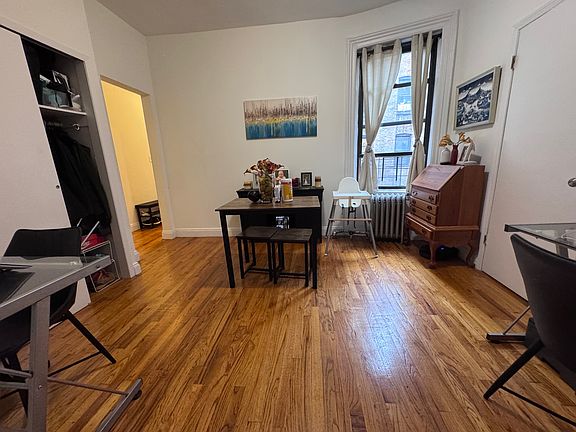 5th image of 213 W 108th St #3