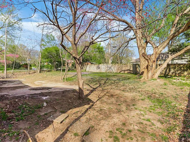 7701MOHAWKDR29_04142025