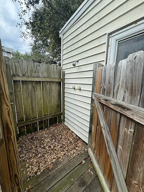 2 bed, 1040 sqft, $1,895 — Photo 4