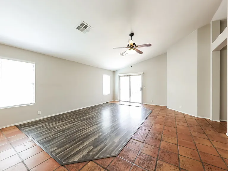 8631 W Fargo Dr — Photo 4