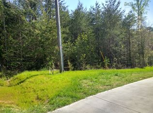 174 Caroline Dr, Roebuck, SC 29376