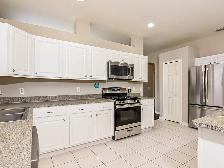 7936 Terrace Ridge Dr — Photo 5