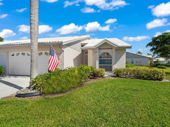 5319 Christie Ann Pl #2, Sarasota, FL 34233