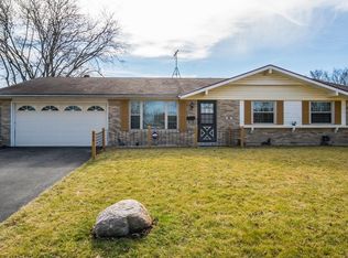 220 Katy Ln, Englewood, OH