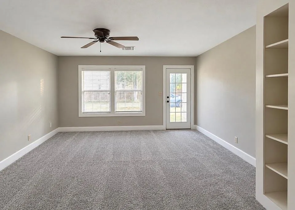 2 bed, 1.0 bath, 808 sqft, $1,450 — Photo 4