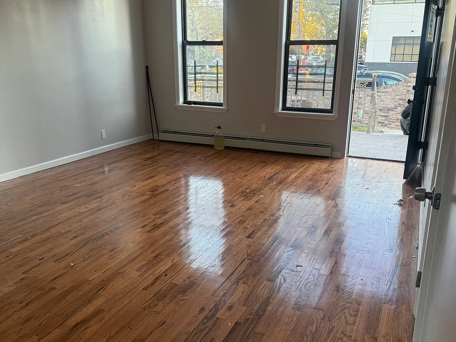 3 bed, $3,500 — Photo 1