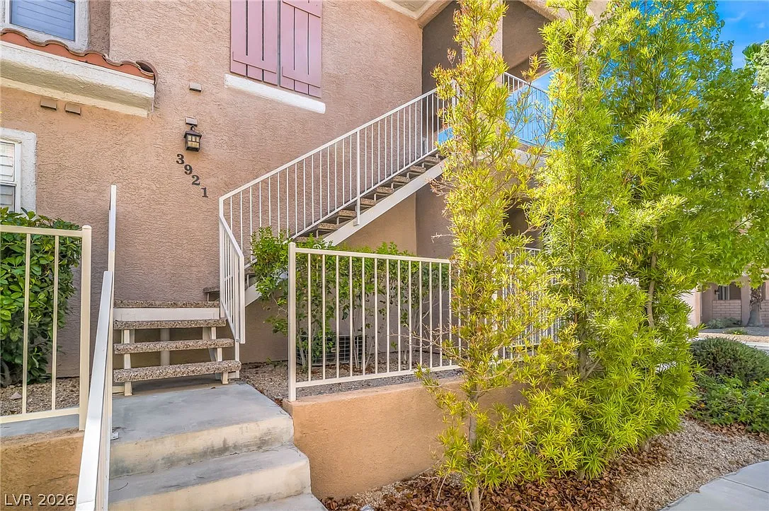 1 bed, 1.0 bath, 721 sqft, $1,500 — Photo 3