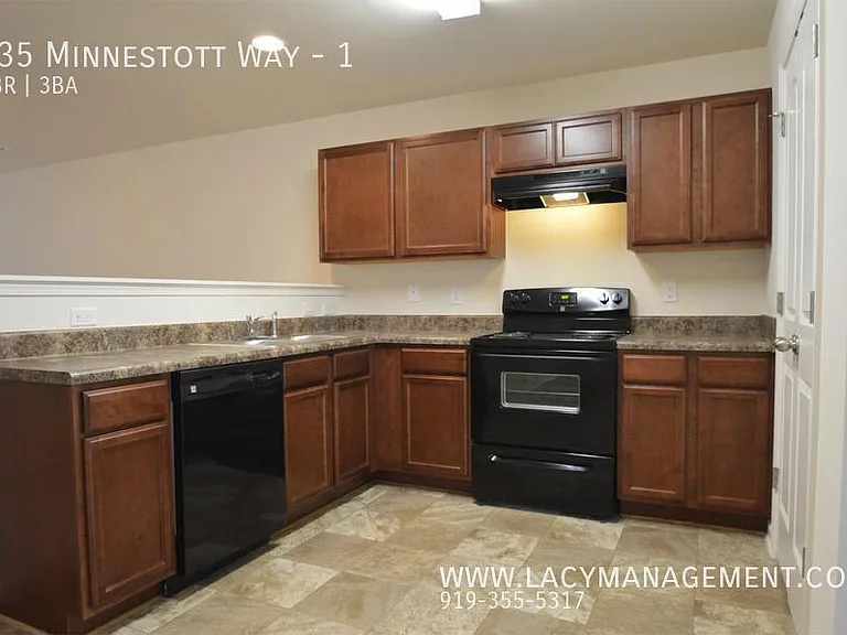 635 Minnestott Way #1 — Photo 4