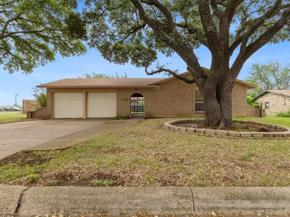 2901 Choctaw Trl, Fort Worth, TX 76116