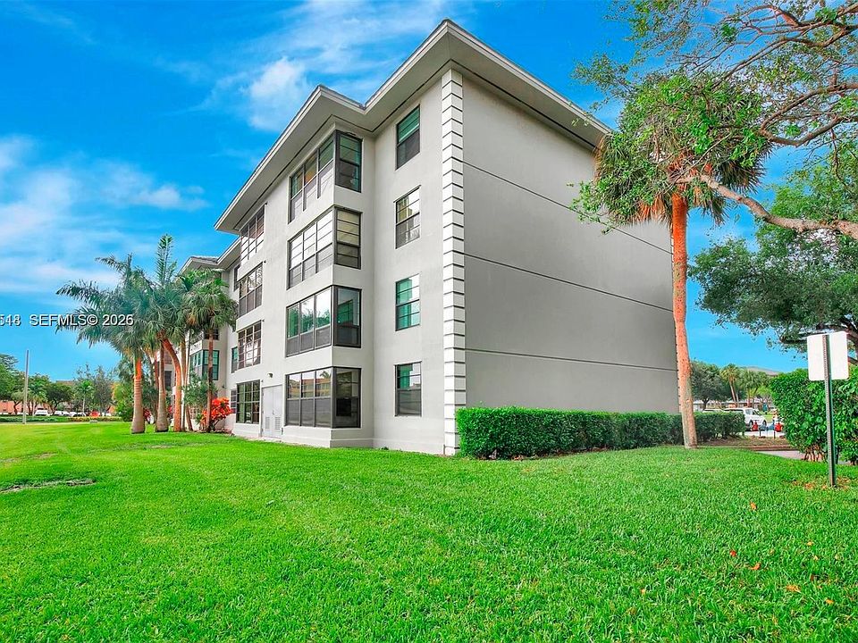 1st image of 1532 Whitehall Dr APT 202