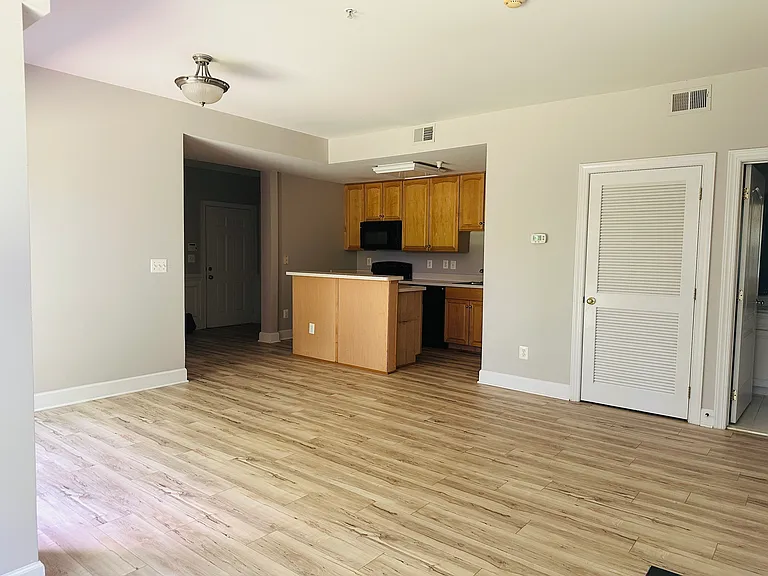 10600 Provincial Dr #102 — Photo 5
