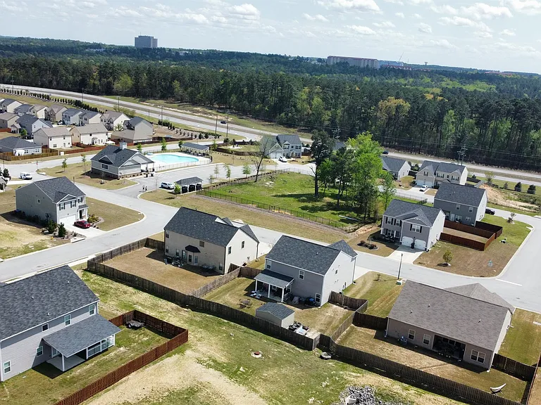 438 Furlough Dr — Photo 45