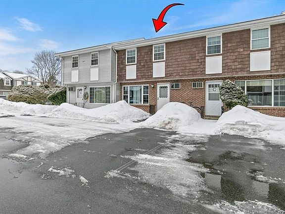 3rd image of 945 Riverside Dr APT 3B