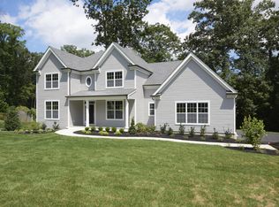 116 S Lake Dr, Red Bank, NJ 07701