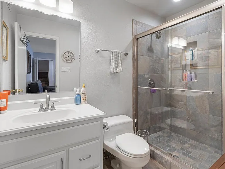 905 Crowley Rd — Photo 22