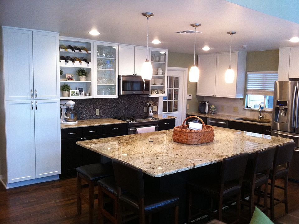 1st image of 715 Larkwood Dr