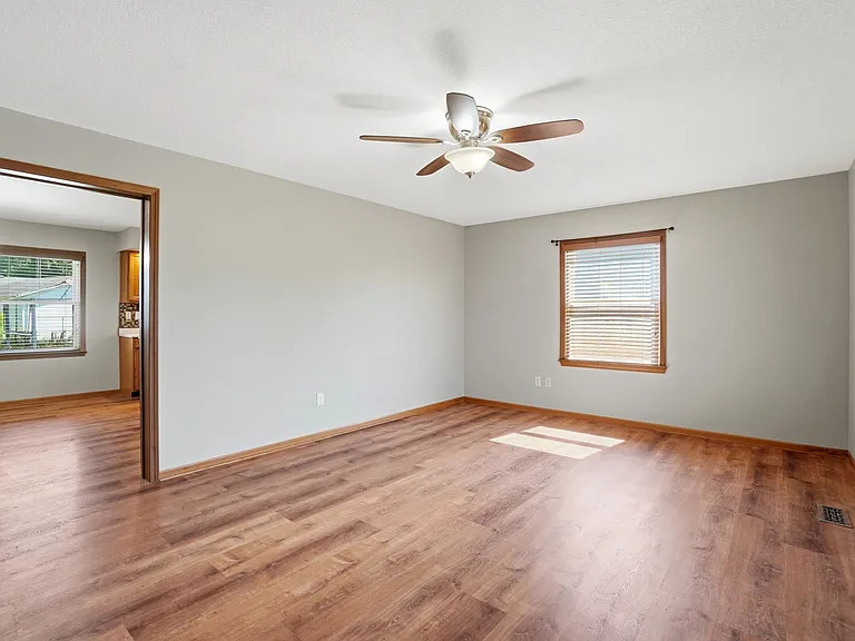 245 Fitchland Dr — Photo 30