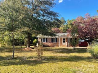 305 Spring St E, Bethune, SC 29009