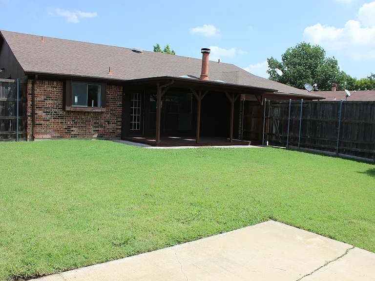 812 Shannon Dr — Photo 17
