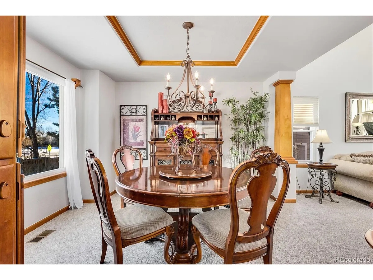 Building Photo - 15581 Flowerhill Cir
