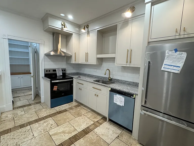 229 Saratoga St #2 — Photo 3