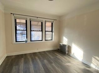 1424 Leland Ave #2R, Bronx, NY 10460