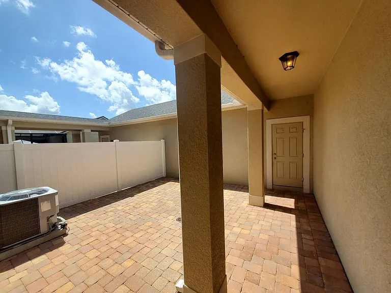 8404 Iron Mountain Trl — Photo 29