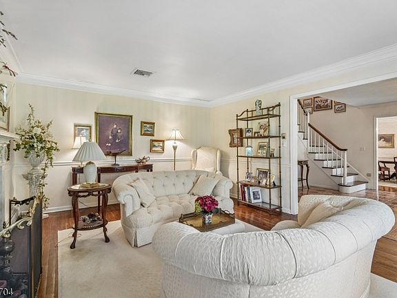 4th image of 6 Cowie Rd