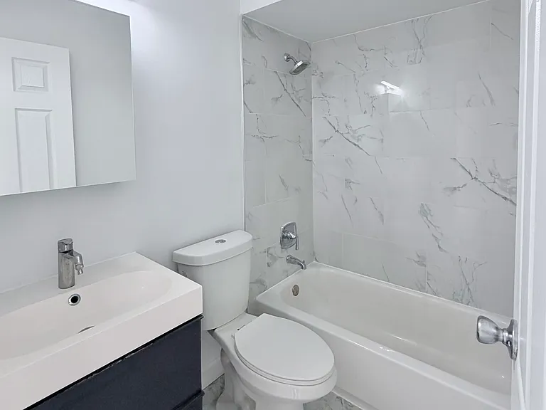 8649 W Foster Ave #2A — Photo 6