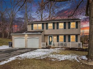 802 Timberwood Dr, Cranberry Township, PA 16066
