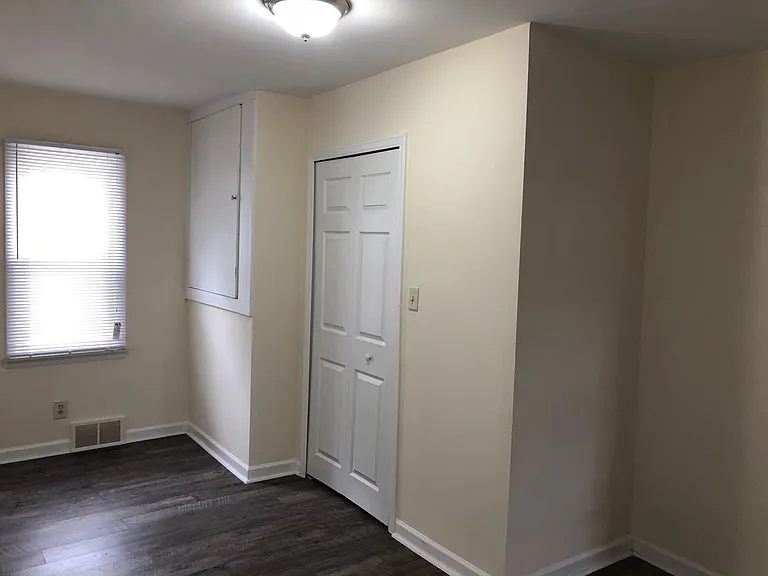 22570 Curie Ave — Photo 15