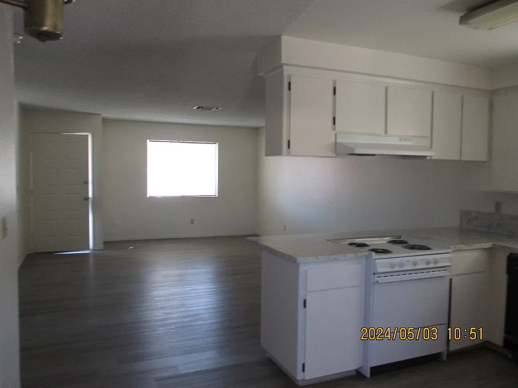 2 bed, 900 sqft, $1,500 — Photo 3