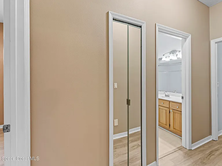 7922 Timberlake Dr — Photo 11