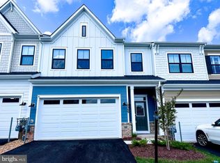 18989 Coral Reef Sq, Leesburg, VA