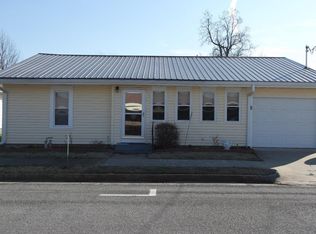 314 Ferry St, Brookport, IL 62910