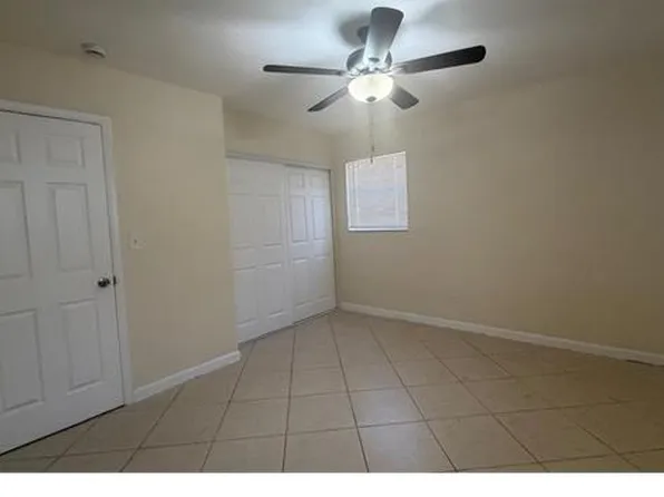 1130 NW 43rd Ter, Fort Lauderdale, FL 33313