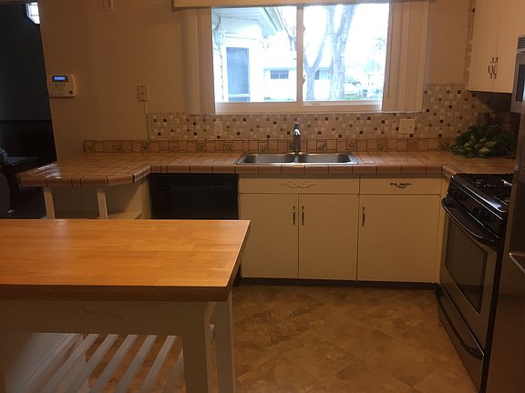4th image of 2265 Westglen Park Dr