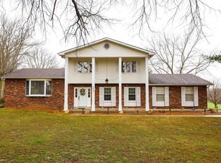 13043 Spanish Pond Rd, Saint Louis, MO 63138