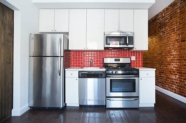 Rented by Blip LLC | media 12