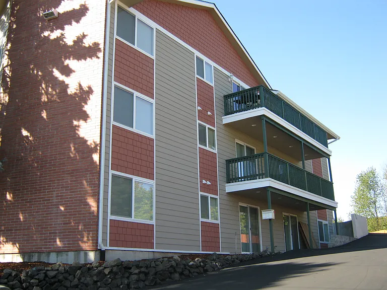 1203 Cowlitz Way #3 — Photo 3