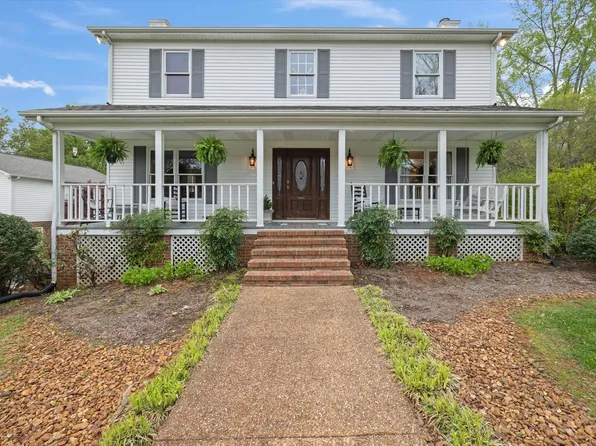 2815 Deerhaven Dr, Cookeville, TN 38506