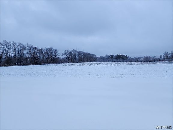 5th image of 0 Waverly St #33