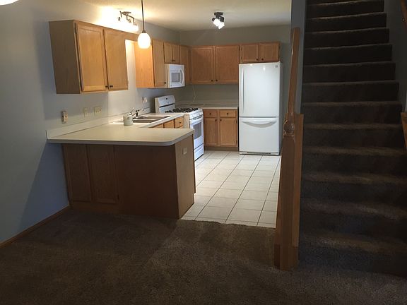 4th image of 4867 Helena Ln N APT 3