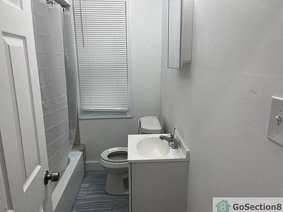5th image of 12061 Wade St