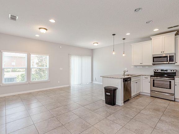 3rd image of 1539 Acken Dr
