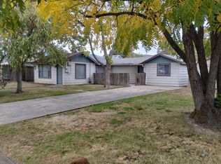 711 SW Laurel St, Grants Pass, OR 97526