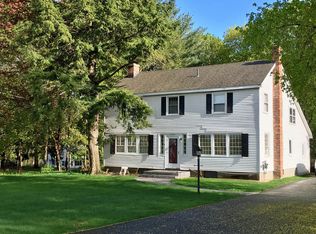 2392 Rosendale Rd, Niskayuna, NY 12309