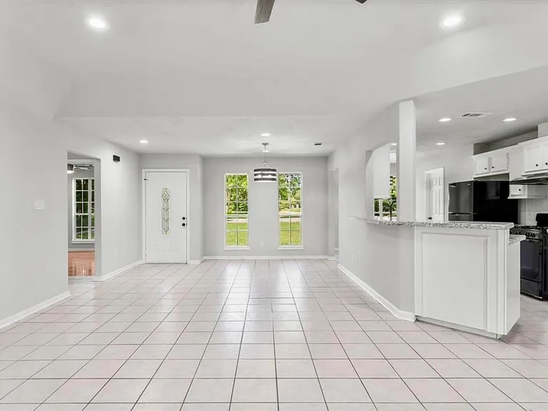 11844 Oakridge Manor Dr — Photo 3