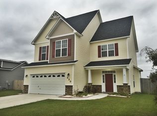 420 Savannah Dr, Jacksonville, NC 28546