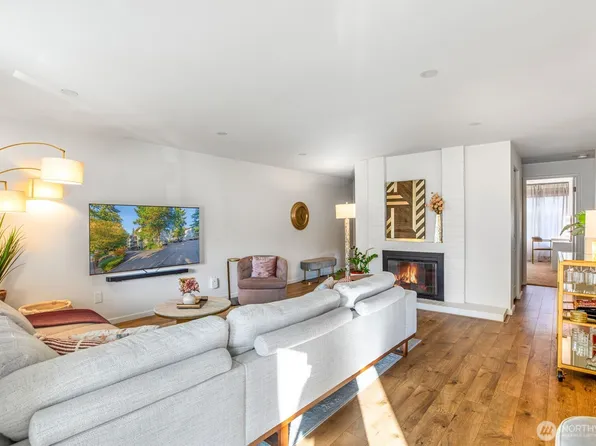 3206 80th Avenue SE #3, Mercer Island, WA 98040